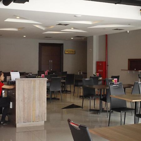Brothers Inn Sukoharjo Экстерьер фото