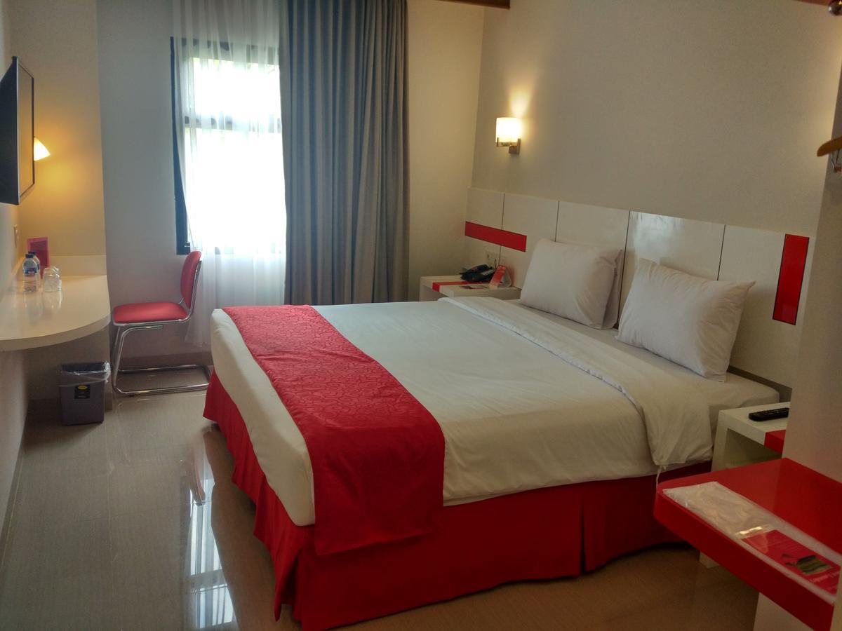 Brothers Inn Sukoharjo Экстерьер фото