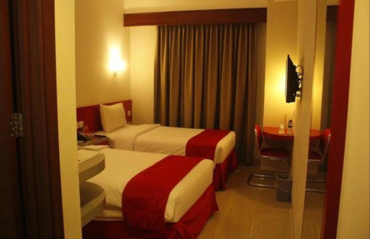 Brothers Inn Sukoharjo Экстерьер фото
