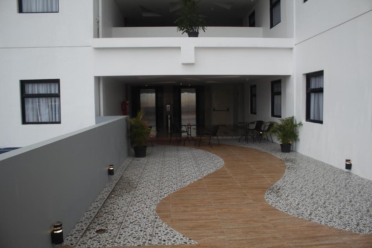Brothers Inn Sukoharjo Экстерьер фото